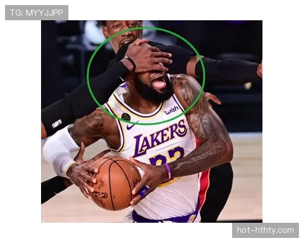 打篮球经常被判罚抢篮板犯规？教你如何判定是否违规